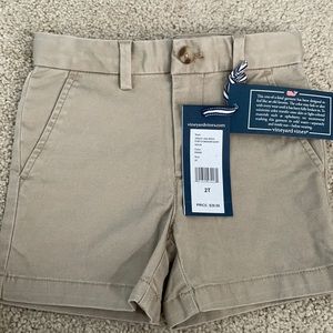 Brand new 2T Vineyard Vines Khaki shorts